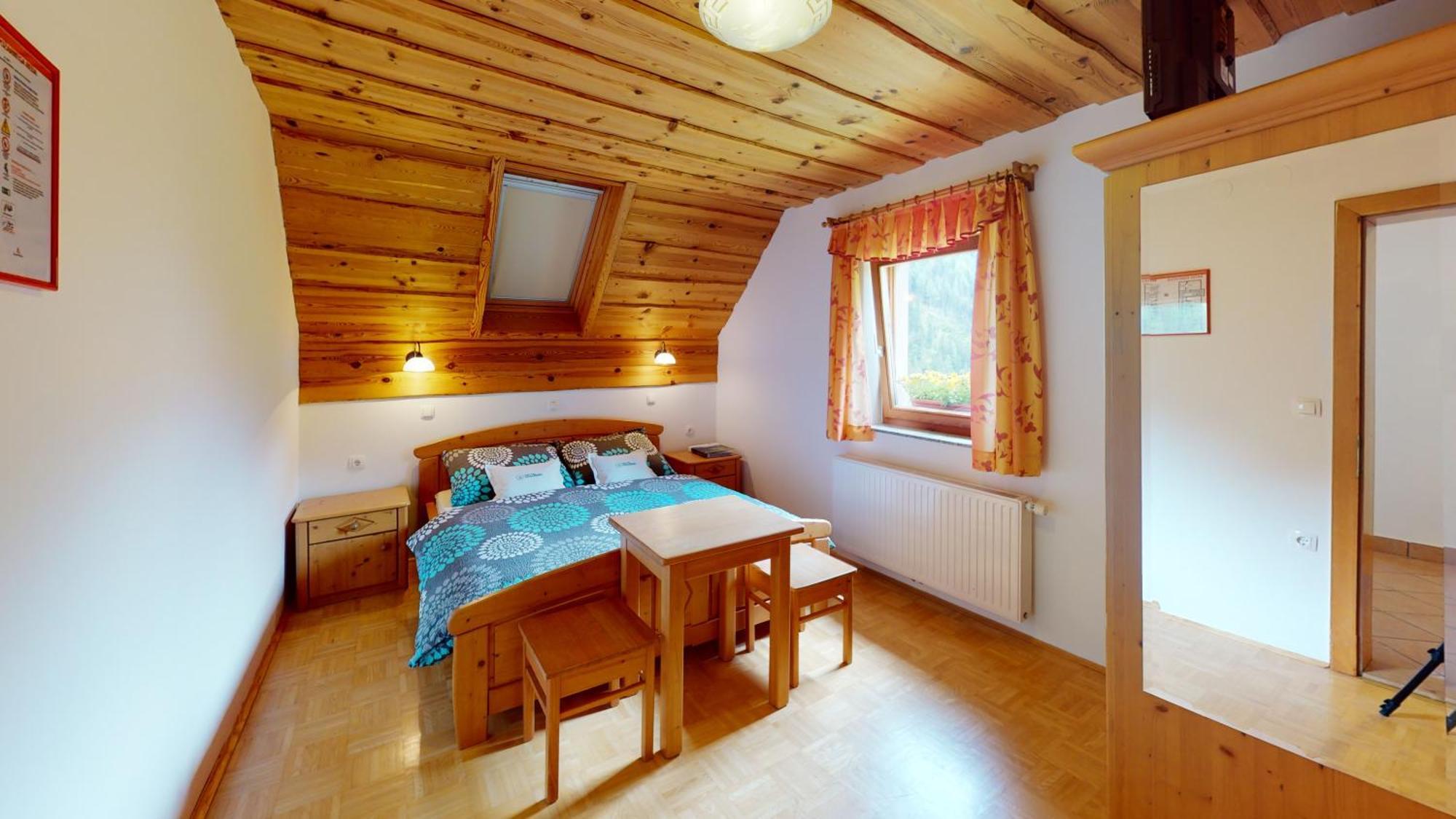 SolčavaTourist Farm Gradisnikアパートメント 部屋 写真